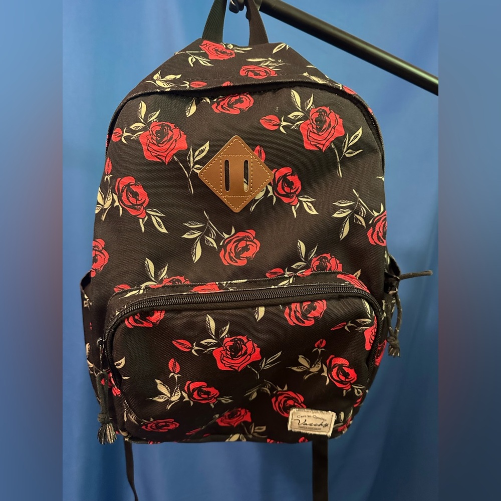 Vaschy Black Backpack with Red Roses